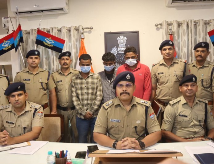 एसएसपी अजय गणपति के कुशल निर्देशन में कोतवाली ट्रांजिट कैंप क्षेत्र में हुई फायरिंग व तोड़फोड़ की घटना का हुआ खुलासा।