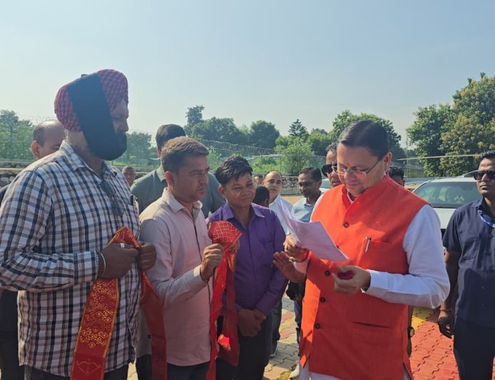 मुख्यमंत्री ने सुनीं जनसमस्याएं, अधिकारियों को दिए त्वरित समाधान के निर्देश।*