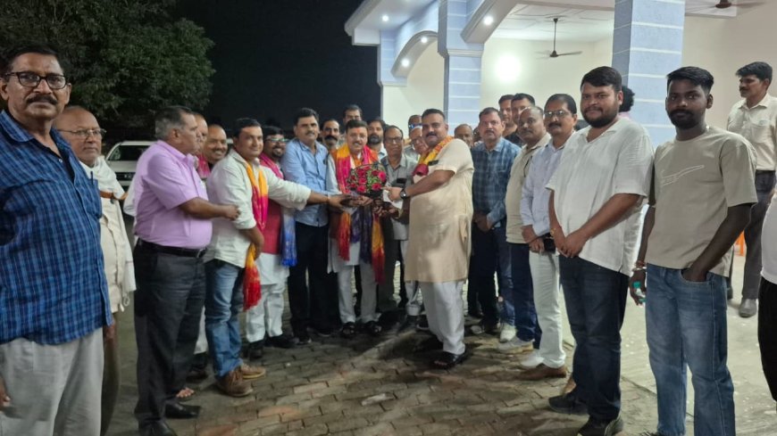 प्रदेश प्रवक्ता बनने पर पूर्व विधायक राजेश शुक्ला का भगवानपुर में जोरदार स्वागत