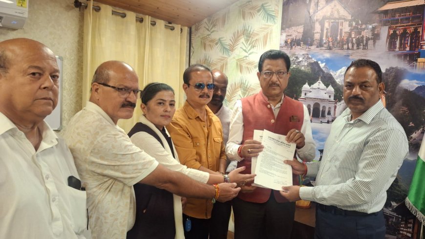 राहुल गांधी पर दर्ज SC/ST एक्ट की FIR को लेकर कांग्रेस का DGP पर हमला, कहा - झूठी FIR निरस्त करो, नहीं तो प्रदेशव्यापी आंदोलन*
