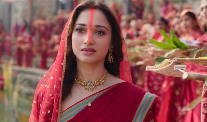 Bollywood Wrap-up: तमन्ना भाटिया ने 'छठी मैया' के रंग में रंगा देश, तो बेटे की कब्र पर रो पड़ीं सेलिना जेटली! पढ़ें आज की 5 बड़ी खबरें