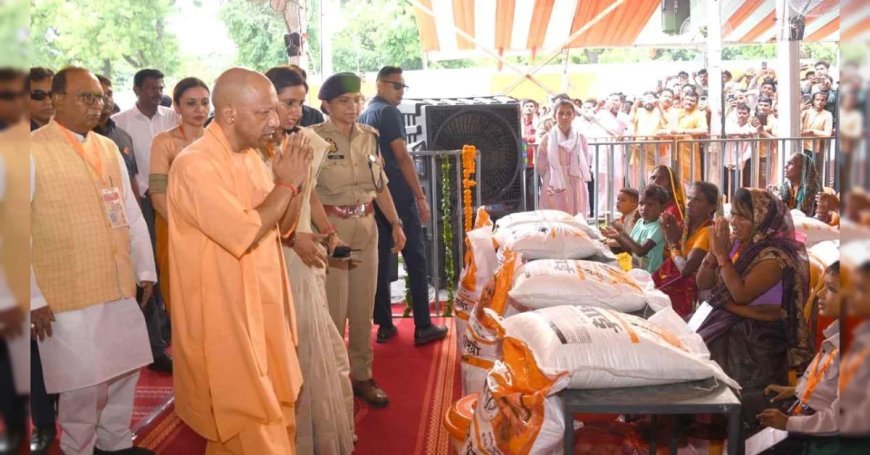 योगी सरकार का बाढ़ प्रभावितों के लिए राहत अभियान जारी, अब तक 21,350 लोगों को सुरक्षित स्थानों पर पहुंचाया