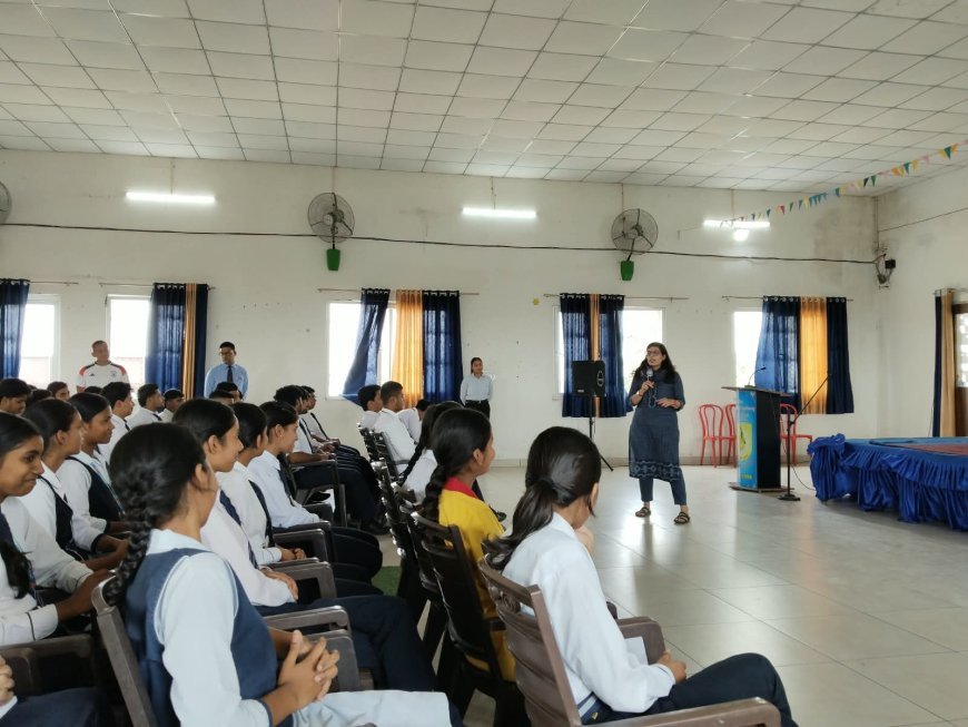 बाल अधिकार एवं बाल संरक्षण को लेकर द ऑक्सफोर्ड अकादमी रुद्रपुर में जागरूकता अभियान आयोजित*"