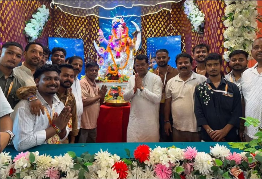 *गणपति बप्पा मोरया के जयघोष से गूंजा रुद्रपुर, विधायक शिव अरोरा ने गाँधी कॉलोनी, आदर्श इंद्रा बंगाली कॉलोनी,खानपुर पूर्व मे आयोजित गणेश महोत्सवों में हुऐ शामिल*