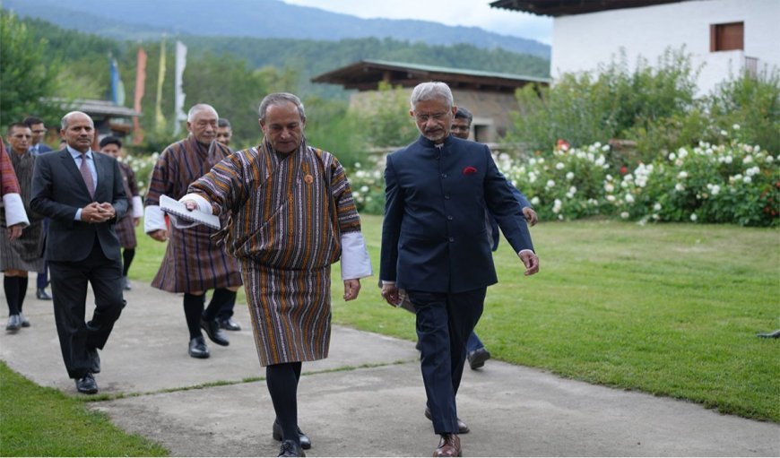 BRICS की शानदार सफलता के बाद भारत ने पड़ोस में छेड़ा 'महा-अभियान', हिमालय से लेकर हिंद महासागर तक तेजी से एक्टिव हुआ India
