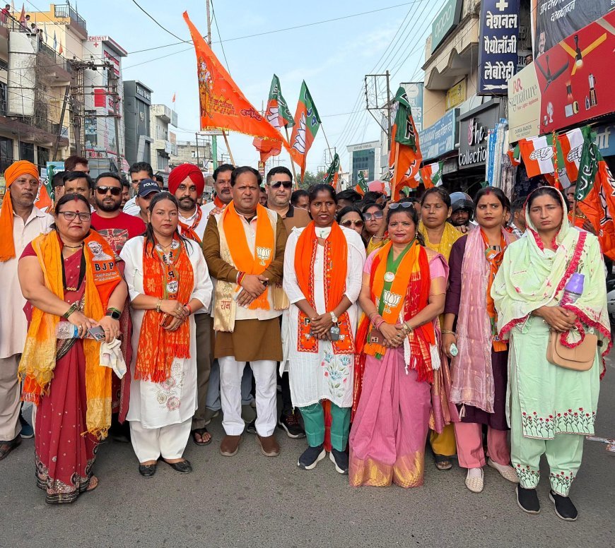 किच्छा में भव्य रोड शो में उमड़ा जनसैलाब, संदीप अरोड़ा के समर्थन में महापौर विकास शर्मा ने किया जनसंपर्क